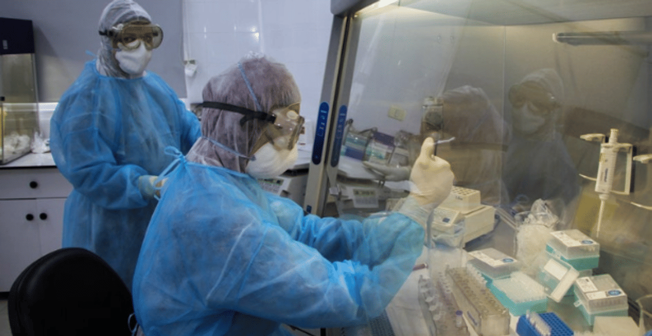 গত ২৪ ঘণ্টায় মৃত্যু ৩৩৩, সংক্রমণ কমলেও আশঙ্কা বাড়াচ্ছে দ্বিতীয় দফার করোনা ‘স্ট্রেন’