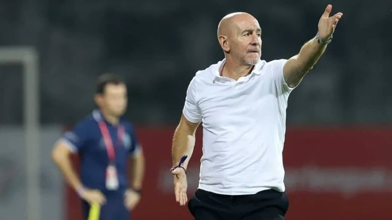 আরও এক বছর সবুজ-মেরুনেই থাকছেন হাবাস