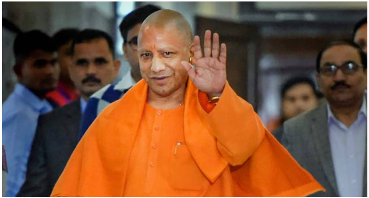 লভ জেহাদ-এর বিরুদ্ধে অধ্যাদেশ আনছেন যোগীও, বিরোধীরা বলল, বিভেদ তৈরির চেষ্টা