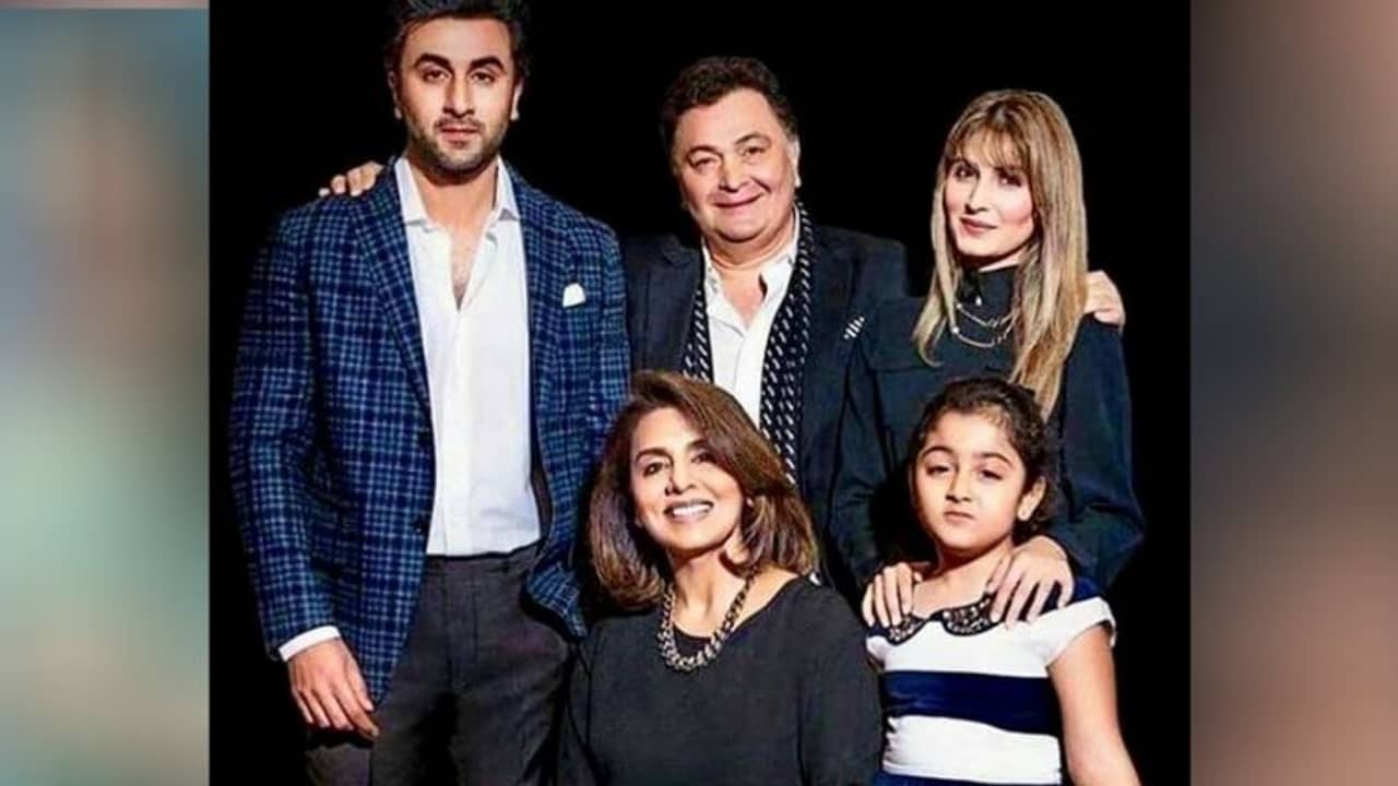 প্রথমবার ঋষি-হীন দিওয়ালি কপূর পরিবারে, কান্না জড়ান পোস্ট মেয়ে রিধিমার