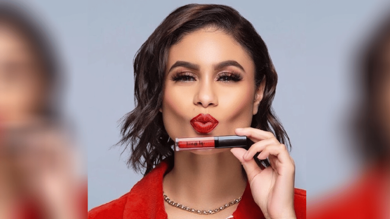 লিকুইড লিপস্টিক কীভাবে অ্যাপ্লাই করবেন?