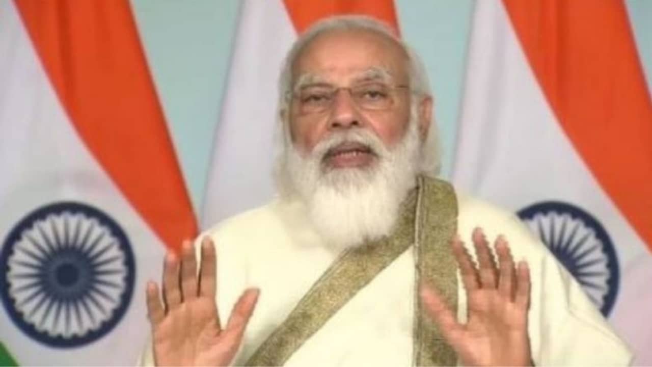 ধর্মীয় বিভেদ নয়,সকলের সাংবিধানিক অধিকার নিশ্চিতের পথেই এগোচ্ছে দেশ, আলিগড়ে দাঁড়িয়ে বার্তা প্রধানমন্ত্রীর