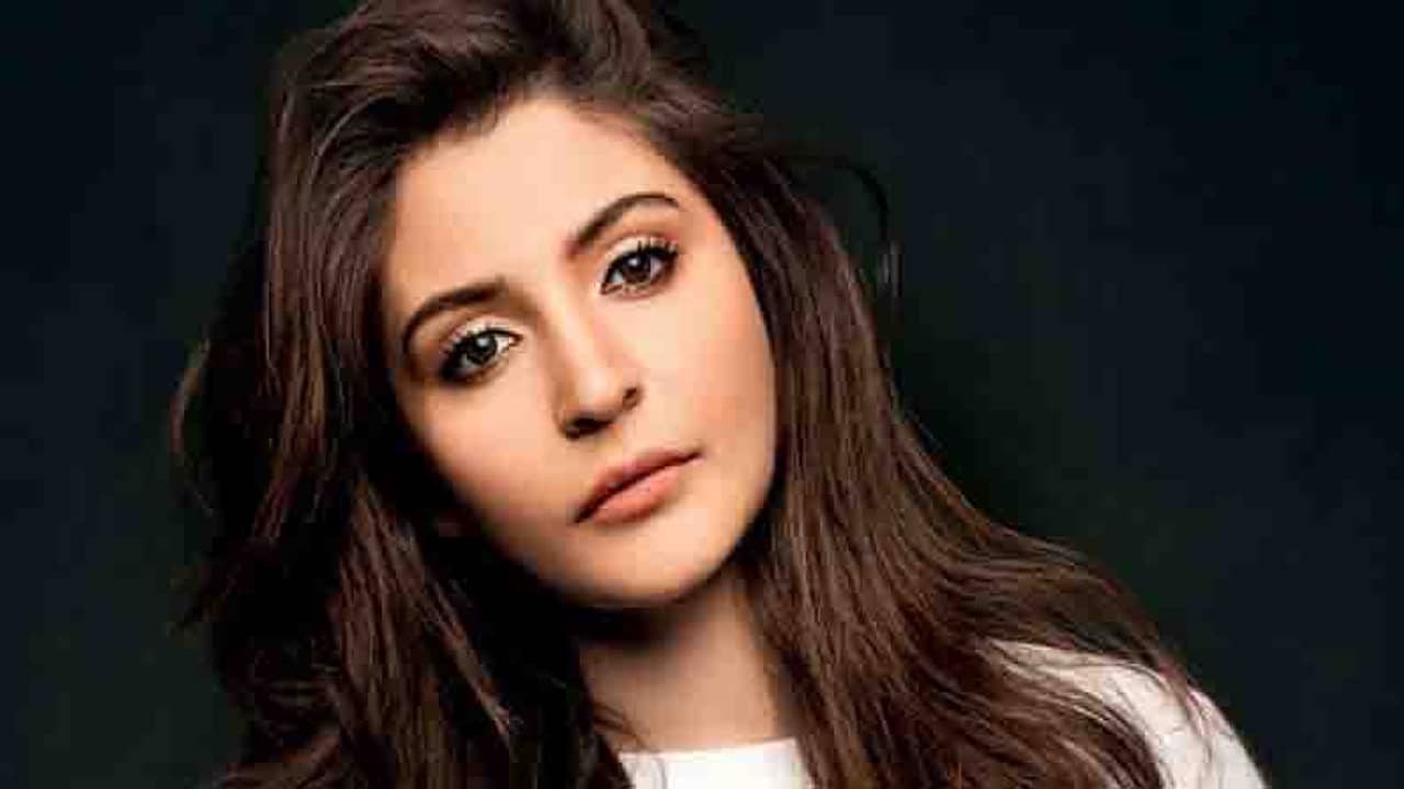 প্রেগন্যান্সির শেষ পর্যায় চলছে, কেমন আছেন অনুষ্কা শর্মা?