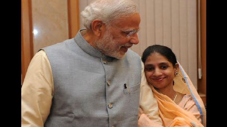 Geeta with PM Narendra Modi