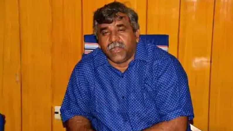 রাজীবের পর তলব 'বেসুরো' জিতেন্দ্রকে রাজীবের পর তলব 'বেসুরো' জিতেন্দ্রকে