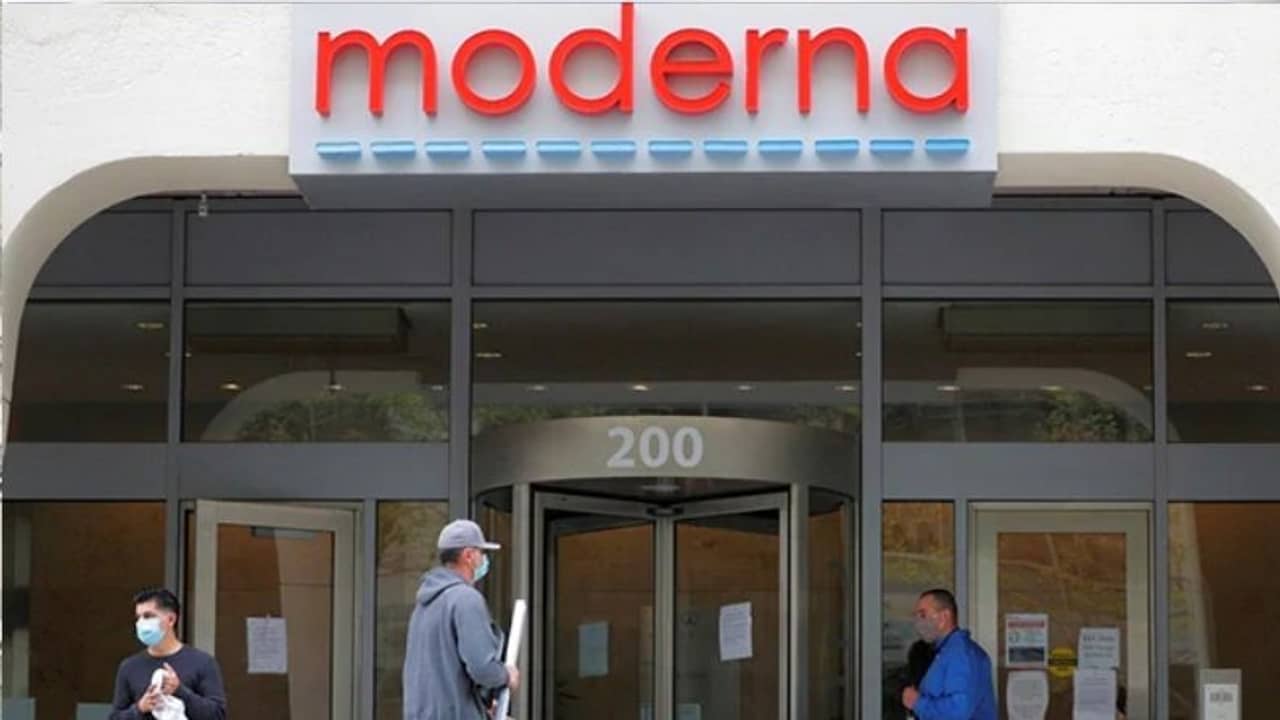 ফাইজ়ারের পর মডার্না! অনুমোদনের ২৪ ঘন্টার মধ্যেই আমেরিকায় শুরু দ্বিতীয় টিকার বিতরণ