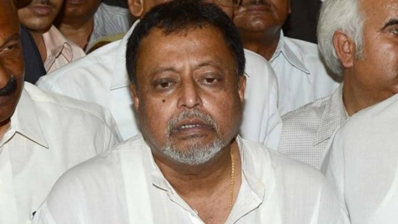টাকা নিয়ে পদ দিতেন মুকুল তৃণমূলে যোগ দিয়ে বিস্ফোরক বিজেপি নেতা