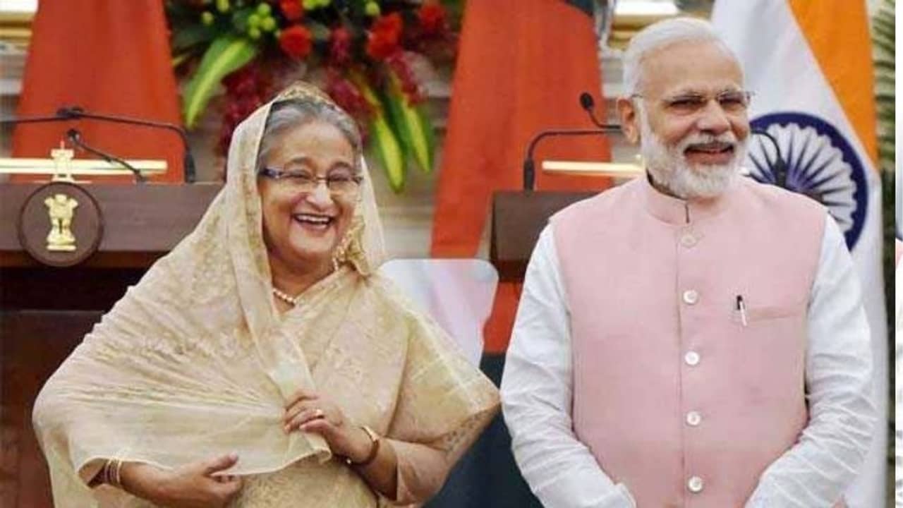 কথা রাখলেন মোদী, ২০ লক্ষ করোনা টিকার উপহার হাতে পেল বাংলাদেশ