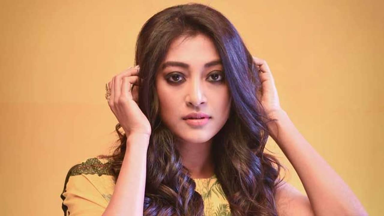 ‘ফুলি আমার ভীষণ প্রিয়’, বললেন পাওলি, কে এই ‘ফুলি’?