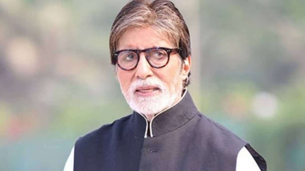 Amitabh Bachchan: গুডবাই জানানোর আগেই নতুন ছবির লুক ফাঁস হল অমিতাভের