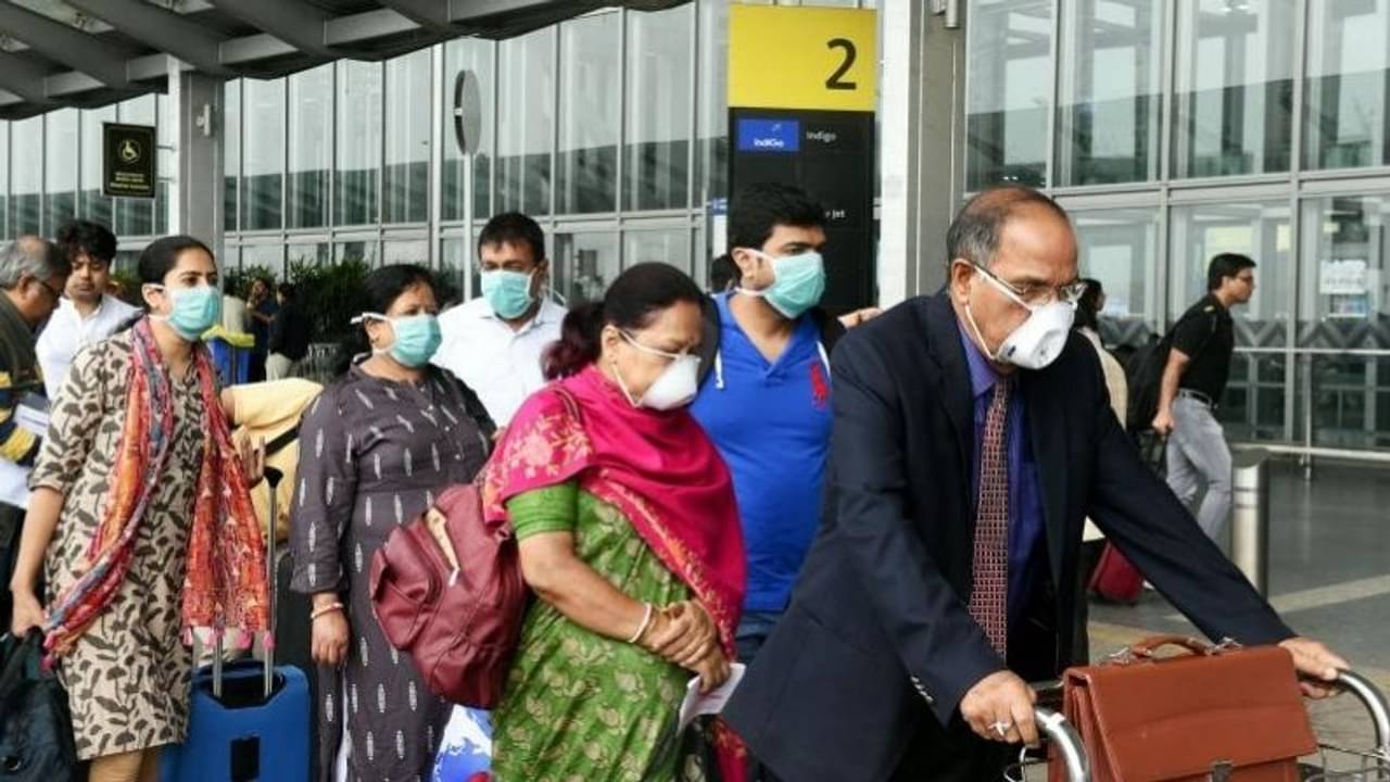 ঘুরতে যেতে হাতে রাখতে হবে না করোনা পরীক্ষার রিপোর্ট! কেন্দ্রের নয়া উদ্যোগে স্বস্তিতে যাত্রীরা