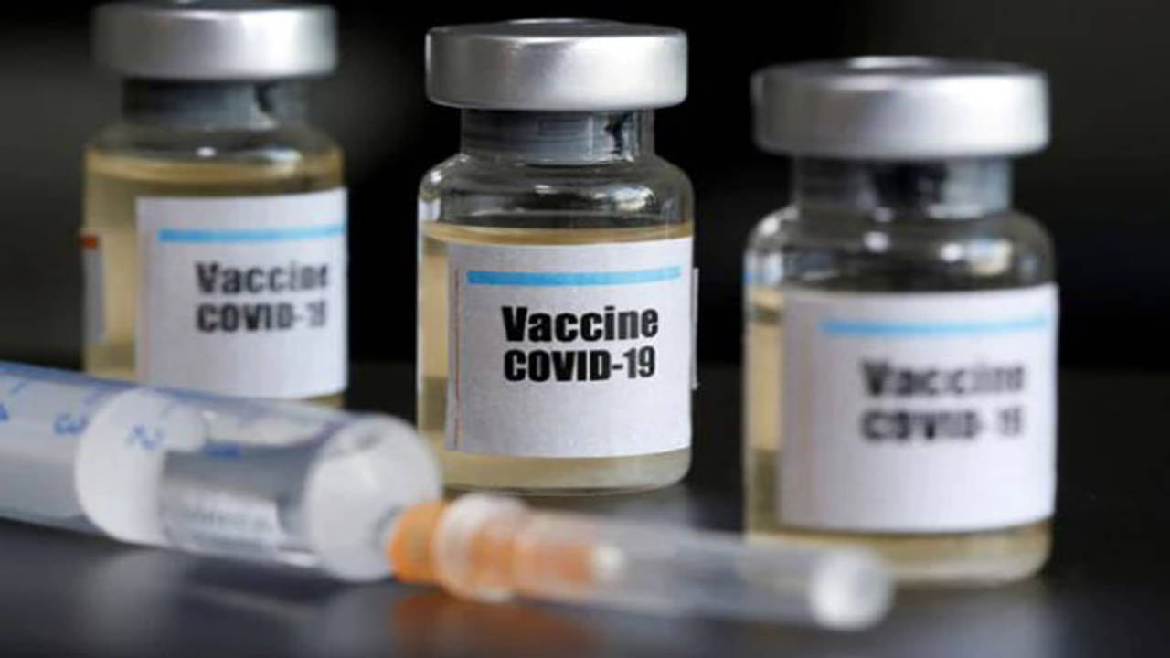 শুধু সময়ের অপেক্ষা! বছর শেষেই হাতে মিলতে পারে ২ করোনা ভ্যাকসিন