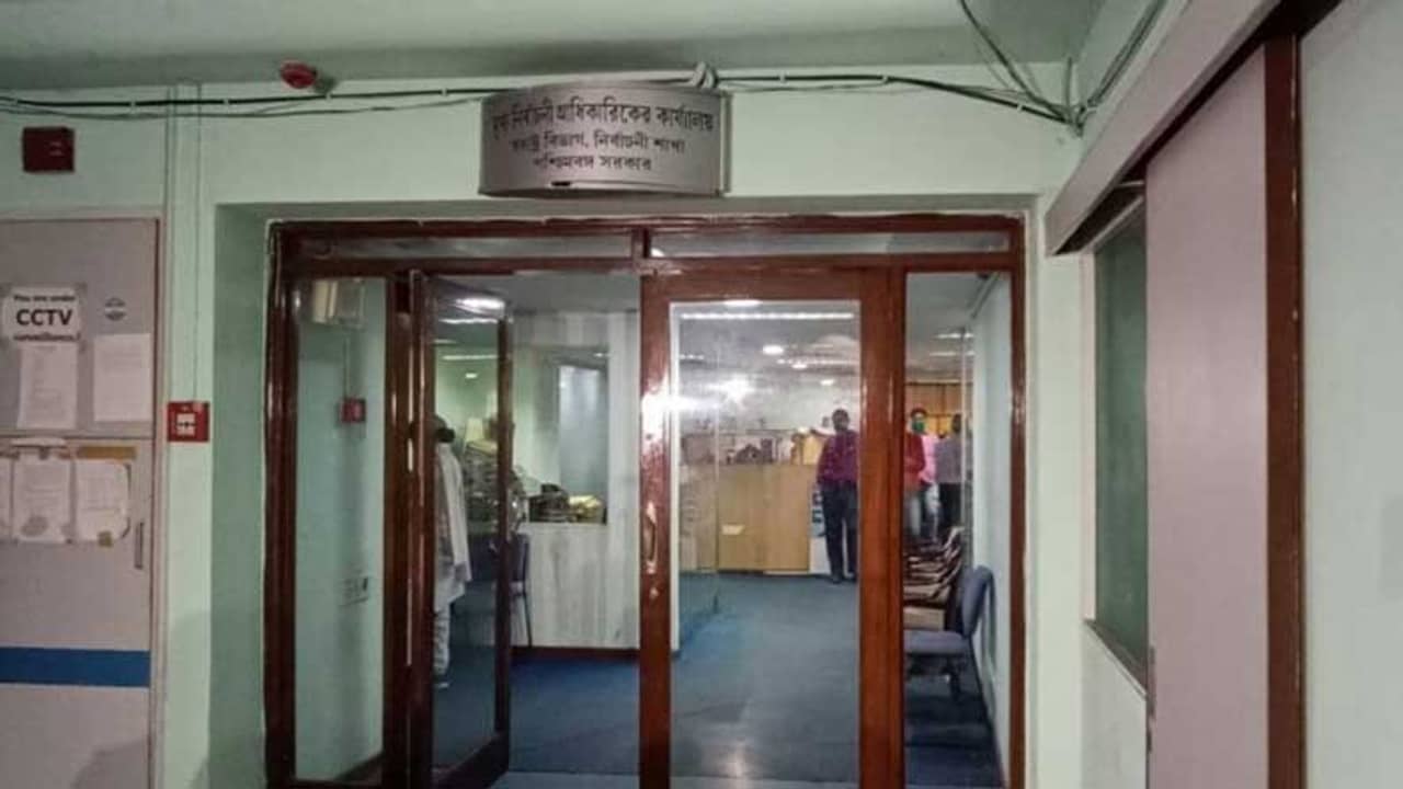 ভোট প্রস্তুতি তুঙ্গে, ফের জেলাশাসকদের সঙ্গে বৈঠকে সিইও