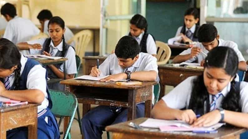 দ্বাদশ শ্রেণির পরীক্ষা নিয়ে জরুরি বৈঠক, বড় ঘোষণার সম্ভাবনা আজই