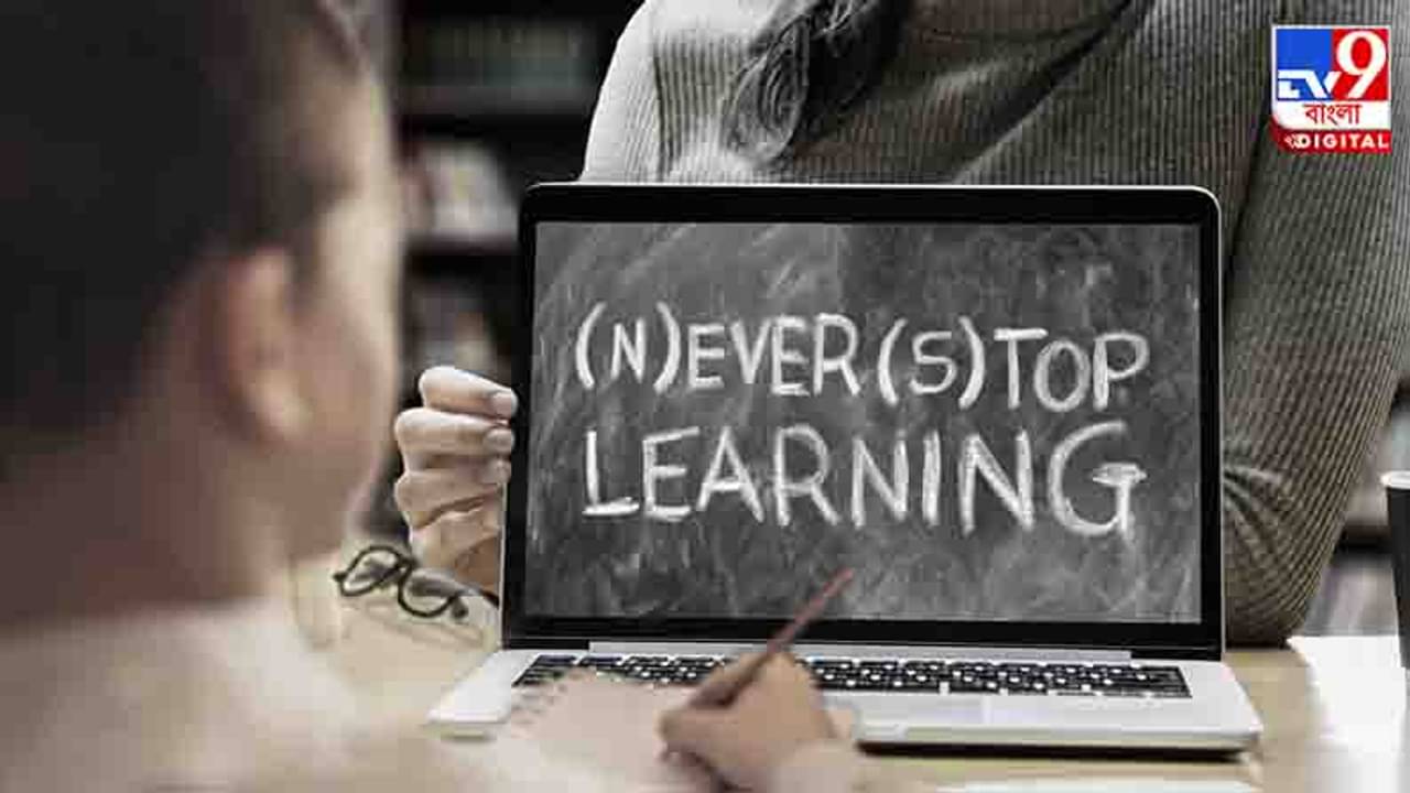 অনলাইনে পড়ছে সন্তান, অভিভাবক হিসেবে কী সতর্কতা নেবেন?