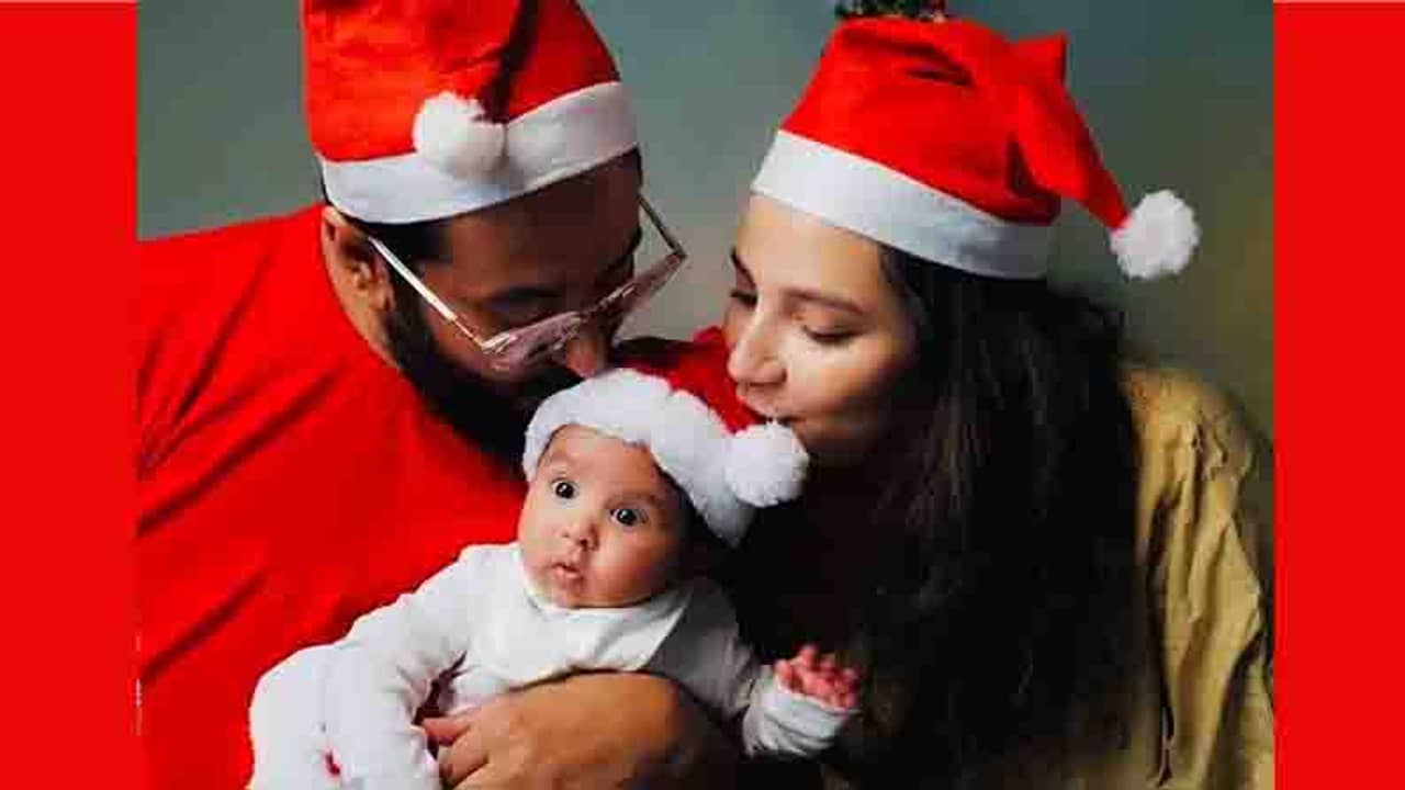 ক্রিসমাসে ইউভানকে নিয়ে রাজ-শুভশ্রীর বিশেষ ফটোশুট