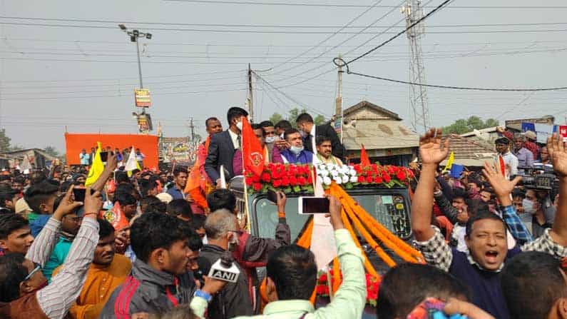 নন্দীগ্রামে আসার পথে শুভেন্দু-অনুগামীদের বাসে হামলা, 'নিখোঁজ' বেশ কয়েকজন মহিলা নন্দীগ্রামে আসার পথে শুভেন্দু-অনুগামীদের বাসে হামলা, 'নিখোঁজ' বেশ কয়েকজন মহিলা