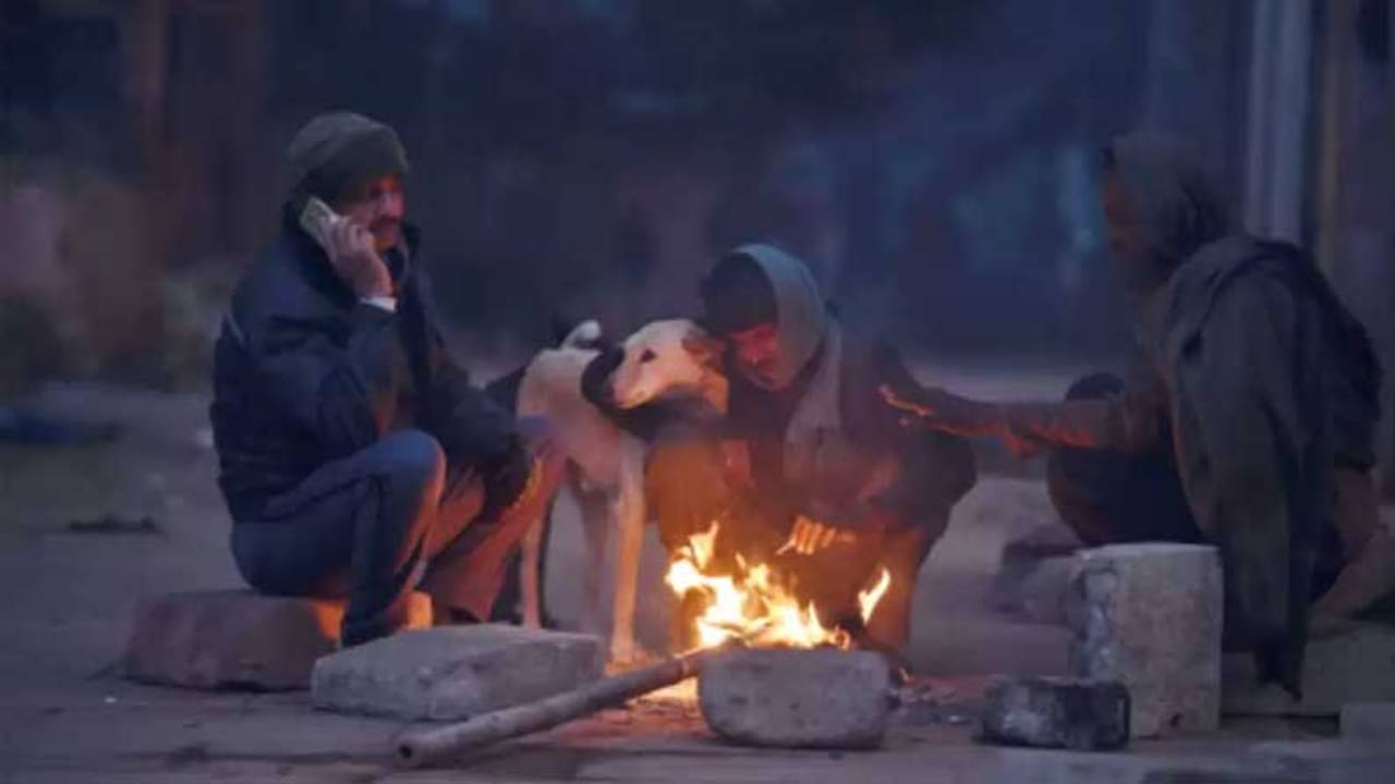বছর শেষে চাগিয়ে খেলছে শীত, ছয় জেলায় শৈত্যপ্রবাহের পরিস্থিতি