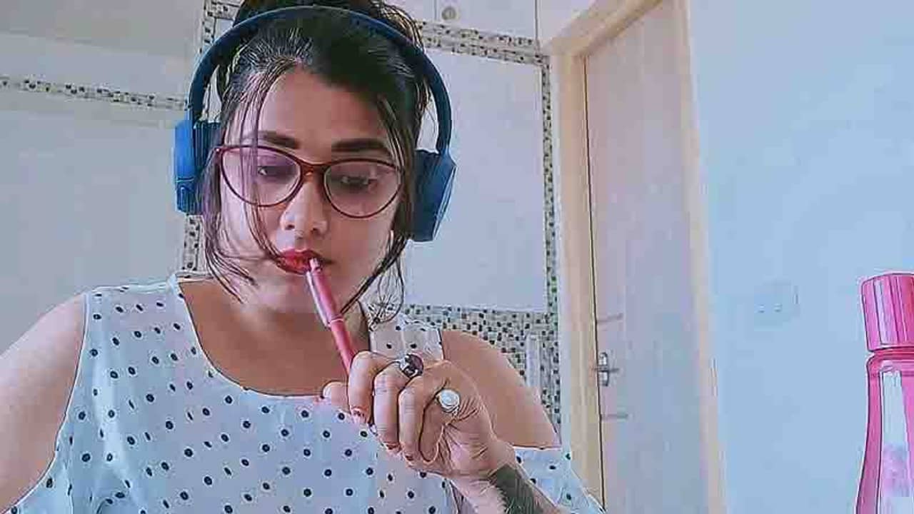 ওয়ার্ক ফ্রম হোমের মন খারাপ কাটিয়ে উঠবেন কীভাবে?