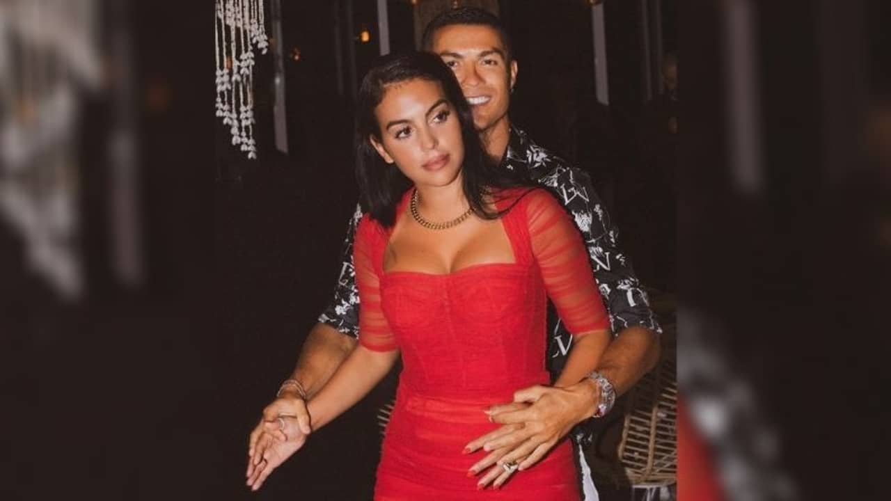 করোনাবিধি ভেঙে বিতর্কে রোনাল্ডো