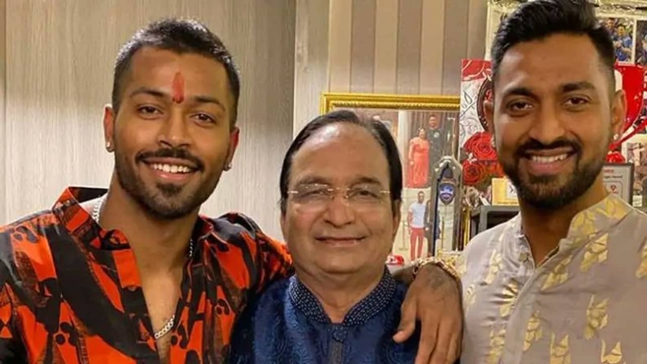 বাবাকে হারালেন হার্দিক-ক্রুণাল