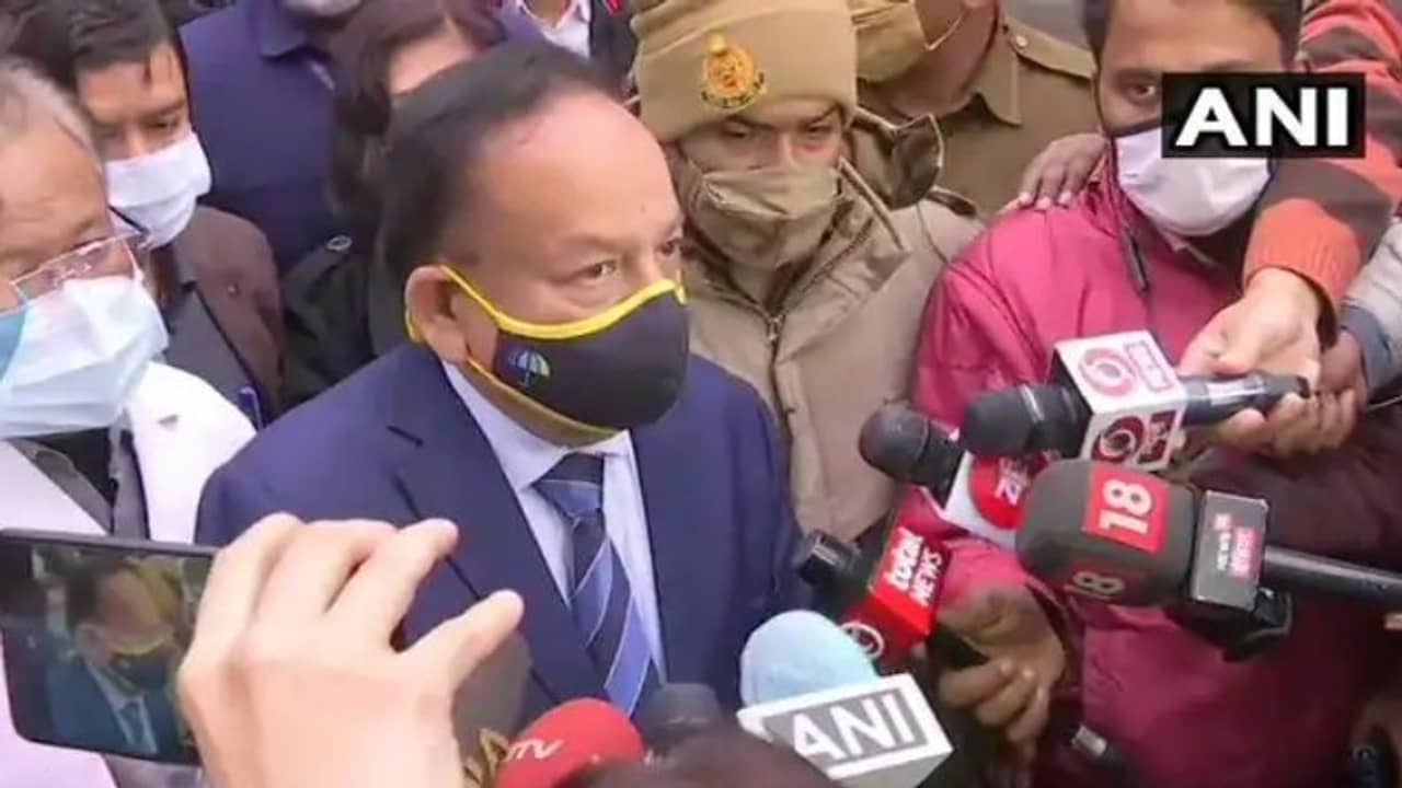 সারা দেশেই বিনা মূল্যে করোনা ভ্যাকসিন! বড় ঘোষণা স্বাস্থ্যমন্ত্রীর