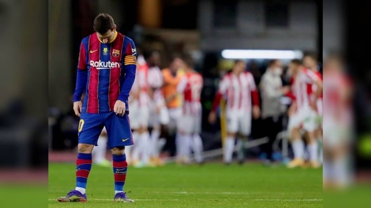 বার্সেলোনার হয়ে প্রথম লাল কার্ড মেসির