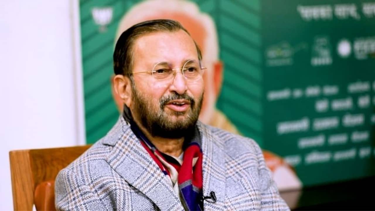 কেন্দ্রীয় মন্ত্রীর সঙ্গে সাক্ষাতে টলি তারকারা, কথা হল সোনার বাংলা নিয়ে