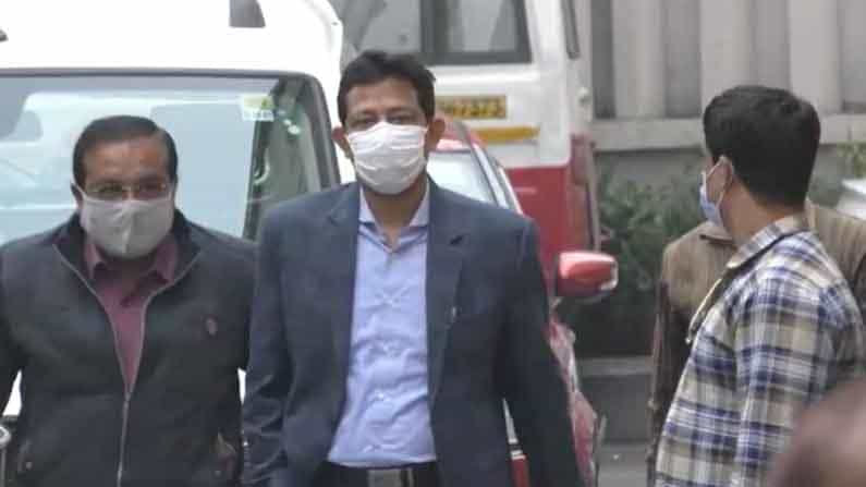 অসুস্থ অরূপ রায়কে দেখতে হাসপাতালে রাজীব অসুস্থ অরূপ রায়কে দেখতে হাসপাতালে রাজীব