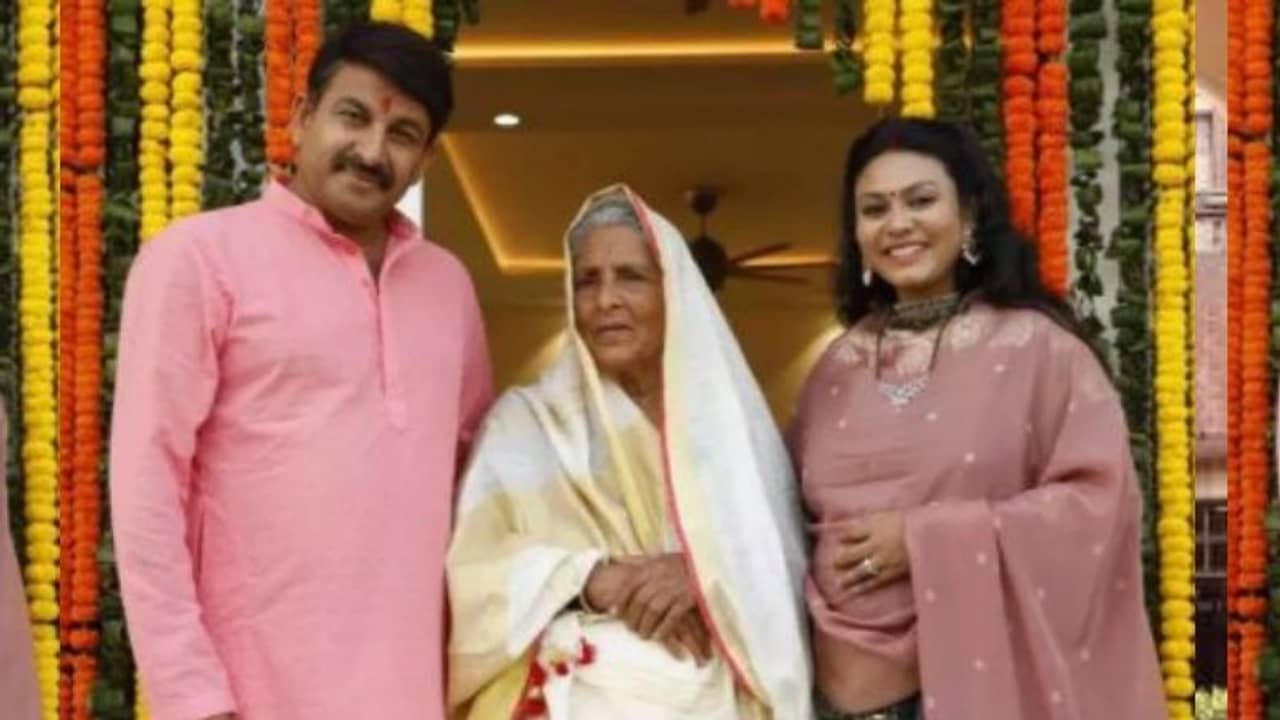 দ্বিতীয় পক্ষের সন্তান হওয়ার পর প্রথম শুভেচ্ছা জানিয়েছেন প্রাক্তন স্ত্রীর মা-ই