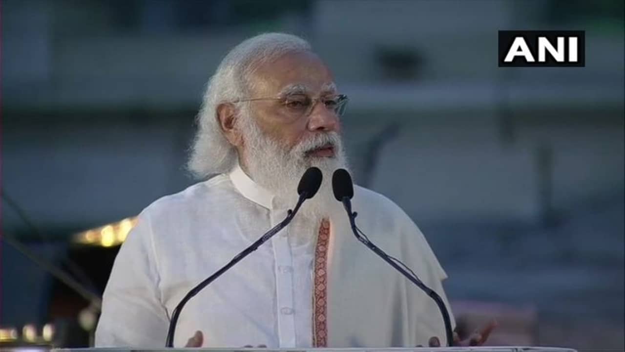 মহামারির বিরুদ্ধে ভারতের মোকাবিলা দেখে নেতাজী খুশি হতেন, বললেন মোদী