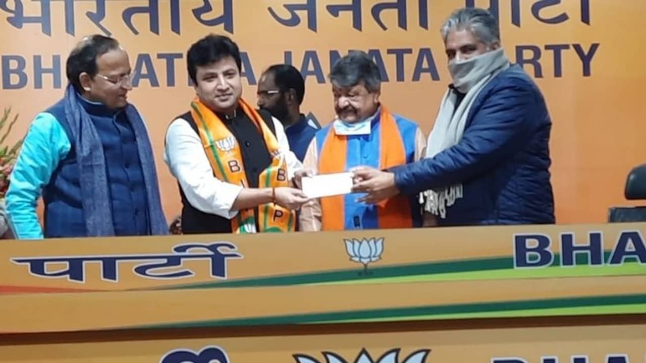 হাত, ঘাসফুলের পর এবার পদ্মে শান্তিপুরের বিধায়ক