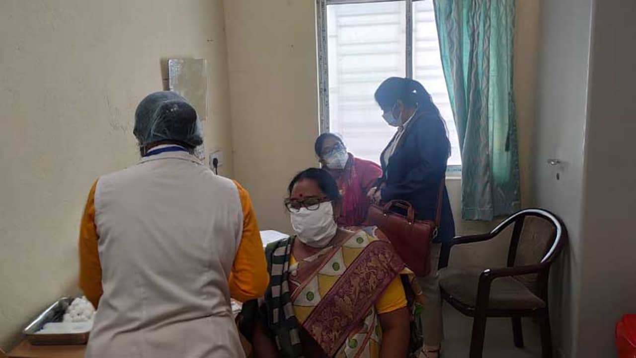 অদূরে টিকাকরণ, শুক্রবার দেশের সর্বত্র ফের ড্রাই রান!