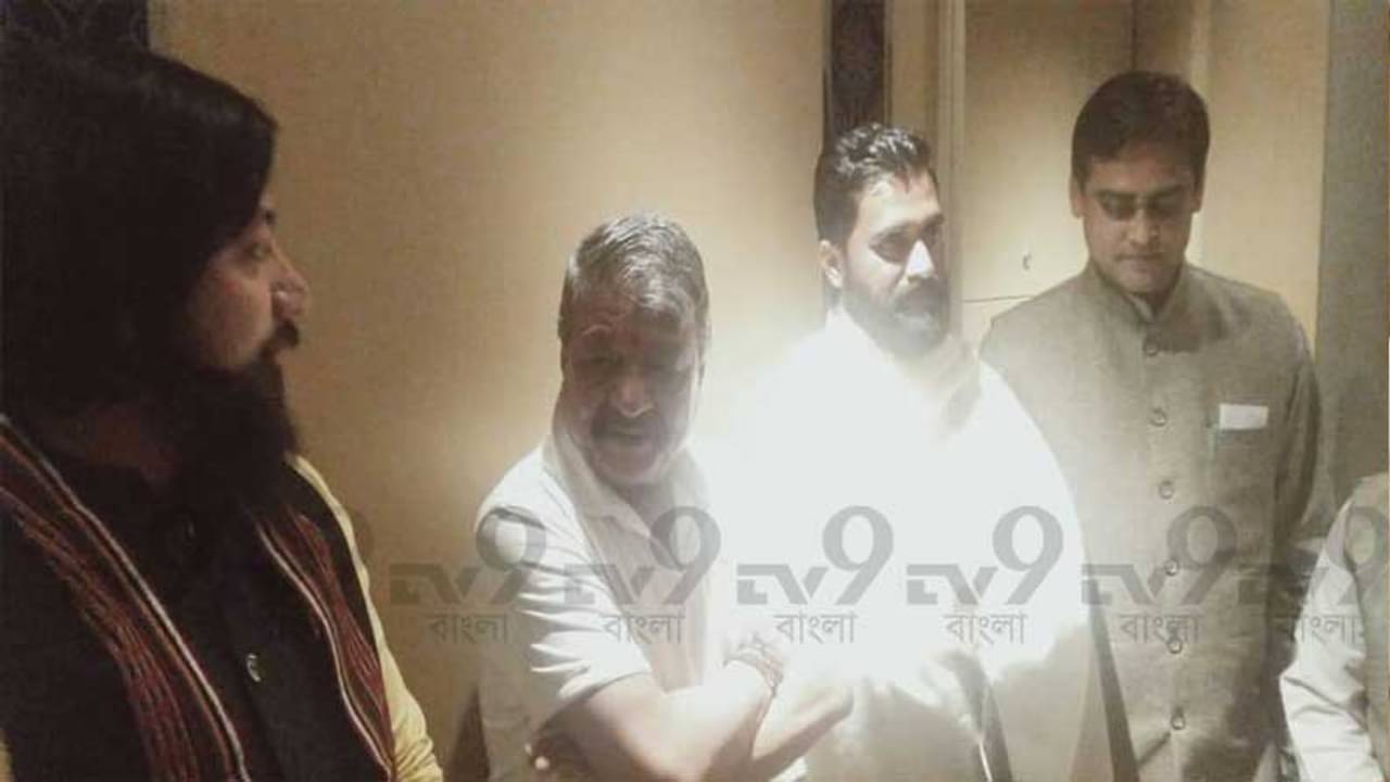 সিএএ নিয়ে হঠাৎই সুর নরম শান্তনু ঠাকুরের! নেপথ্যে কি গোপন বৈঠক