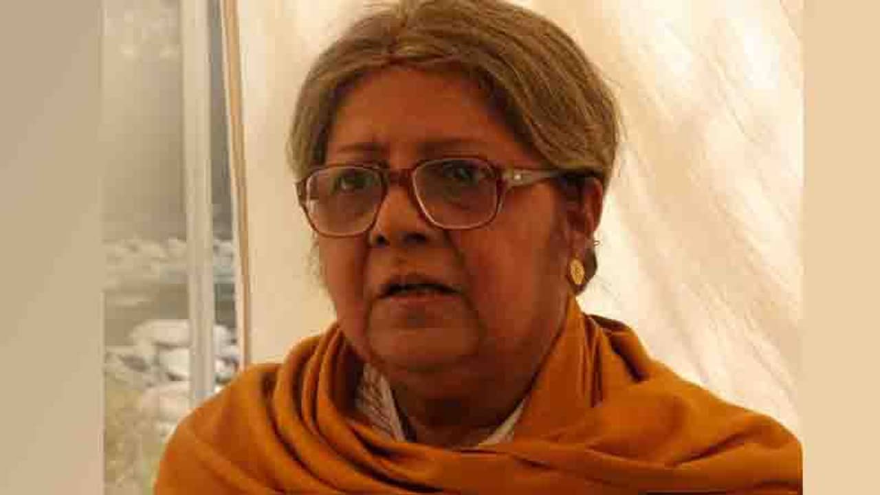 শারীরিক অবস্থার অবনতি, হাসপাতালে ভর্তি অভিনেত্রী লিলি চক্রবর্তী