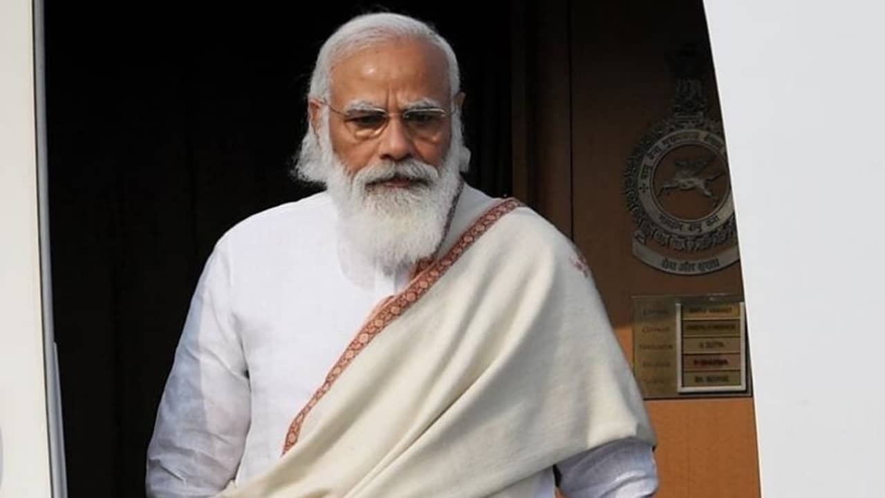 বঙ্গ সফরের আগে বাংলায় টুইট নমোর, আসছেন প্রকল্পের ঝাঁপি নিয়ে