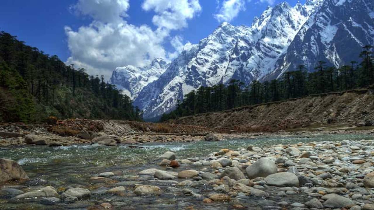 সিকিম বেড়াতে যাচ্ছেন? এই কয়েকটা জিনিস মিস করবেন না