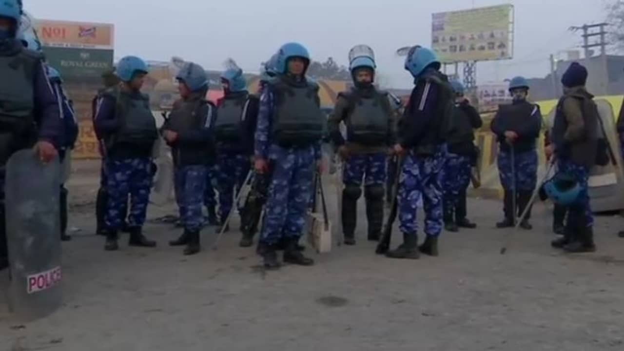 লালকেল্লার ঘটনায় অস্বস্তিতে আন্দোলনকারী কৃষকরা, সামাল দিতে তিন সীমান্তেই সাংবাদিক বৈঠক