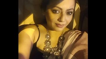 ‘উইল ইউ ম্যারি মি’, কাকে বললেন শ্রীলেখা মিত্র?