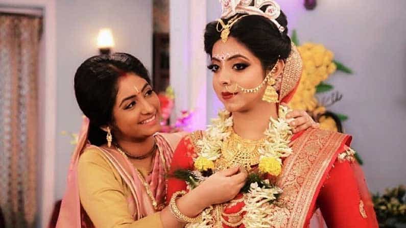 মা বলে, শ্যামাকে কষ্ট দিচ্ছিস, ঈশ্বর তোকে ক্ষমা করবে না: শ্রীময়ী চট্টরাজ মা বলে, শ্যামাকে কষ্ট দিচ্ছিস, ঈশ্বর তোকে ক্ষমা করবে না: শ্রীময়ী চট্টরাজ