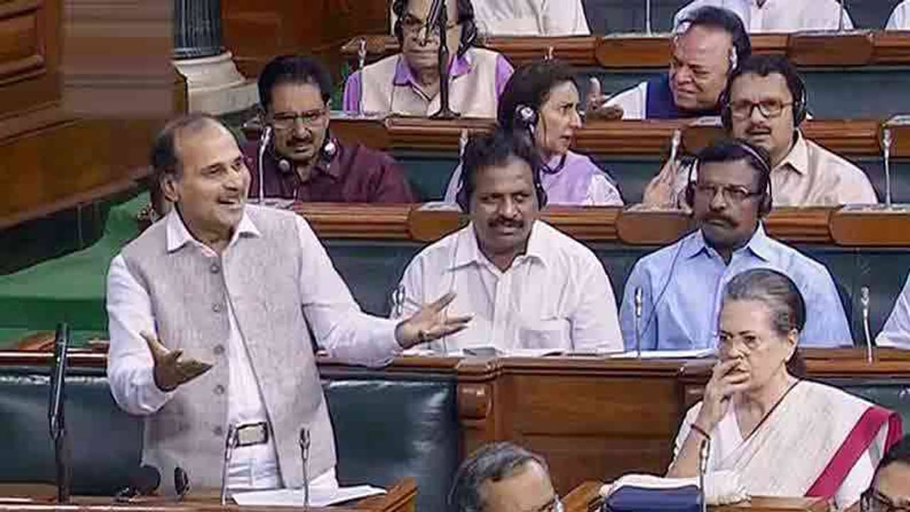 ভোটকে সামনে রেখেই রাষ্ট্রপতির ভাষণে জ্যোতিরিন্দ্রনাথ, কটাক্ষ অধীরের