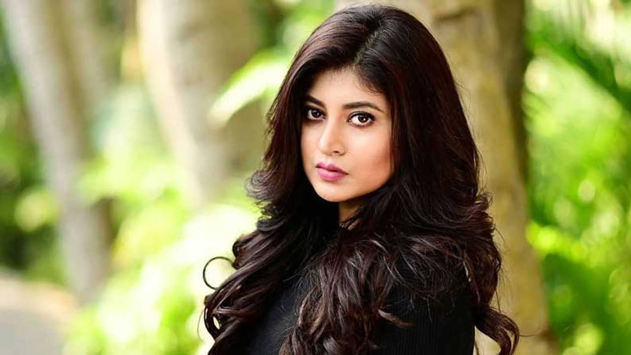 টেলিভিশনে তিনি নেই, তাহলে কোন দিকে কেরিয়ার নিয়ে যাচ্ছেন সন্দীপ্তা?