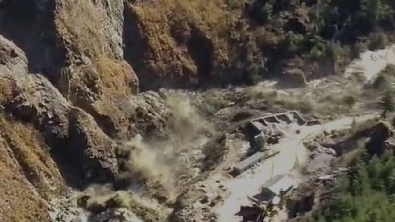 জোশীমঠে বিপর্যয়ের নেপথ্যে কার হাত? উঠে আসছে নানা মুনির নানা মত