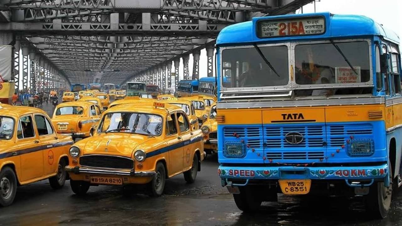 করোনা কালে বিশেষ অফার! বাণিজ্য গাড়িতে কর ছাড়, শুধু মানতে হবে এই শর্ত