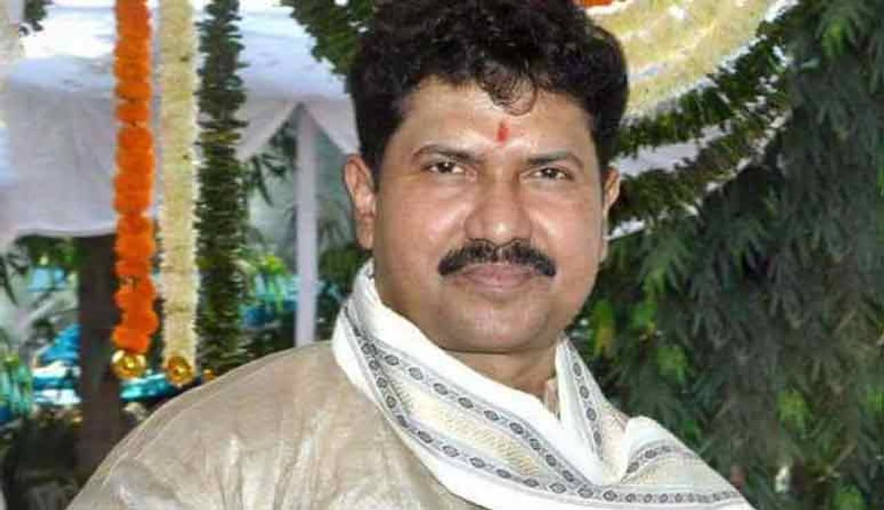 মুম্বইয়ের হোটেল থেকে উদ্ধার সাংসদের দেহ