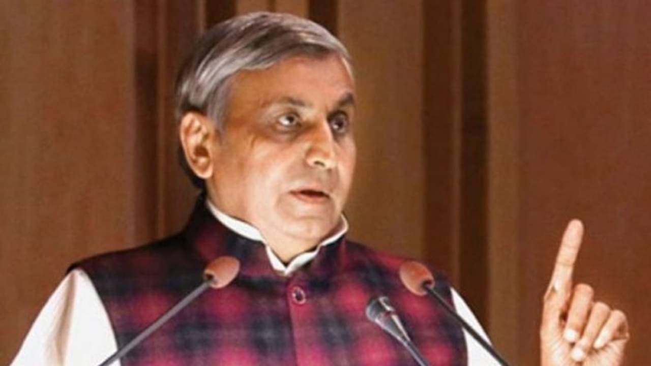 বাড়িতে থাকলে কি কৃষকরা মরতেন না? বিতর্কিত মন্তব্য হরিয়ানার কৃষিমন্ত্রীর