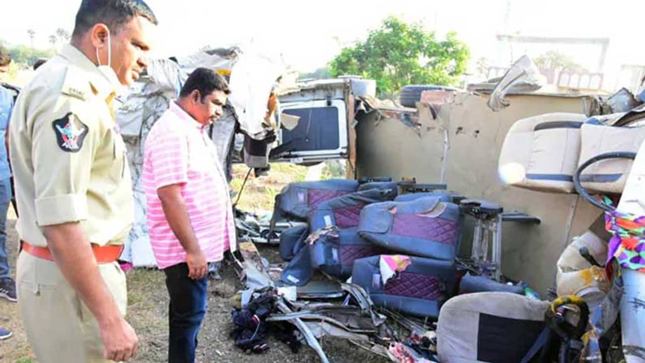 ভয়ঙ্কর সকাল! শিশুর গোঙানি, রক্তে ভাসছে রাস্তা, ছড়িয়ে ছিটিয়ে পড়ে রয়েছে ১৩ মৃতদেহ