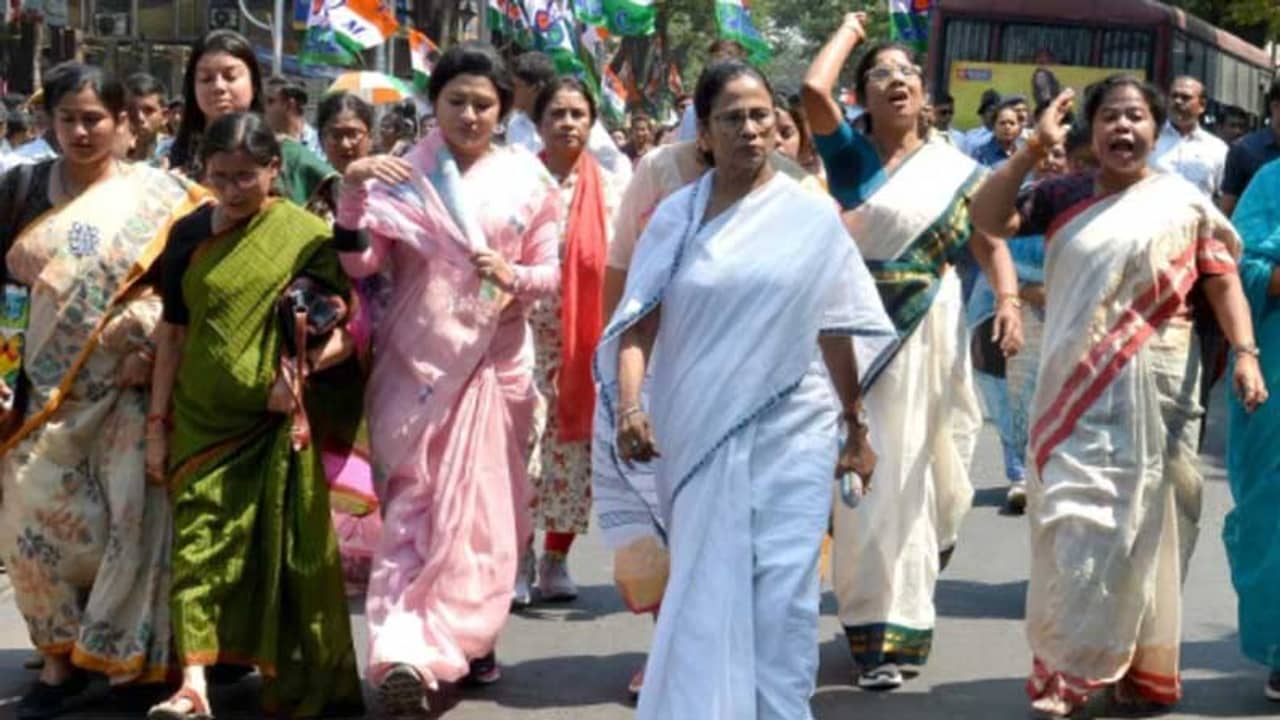 বিশ্ব নারী দিবসে পথে নামছেন মমতা, ভবানীপুর থেকে পদযাত্রা তৃণমূলের