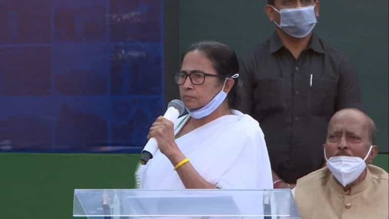 'ফুচকা খাওয়ার ক্ষমতা নেই, ফুলকো লুচি খাবে'! মমতার কটাক্ষ অমিতকে 'ফুচকা খাওয়ার ক্ষমতা নেই, ফুলকো লুচি খাবে'! মমতার কটাক্ষ অমিতকে