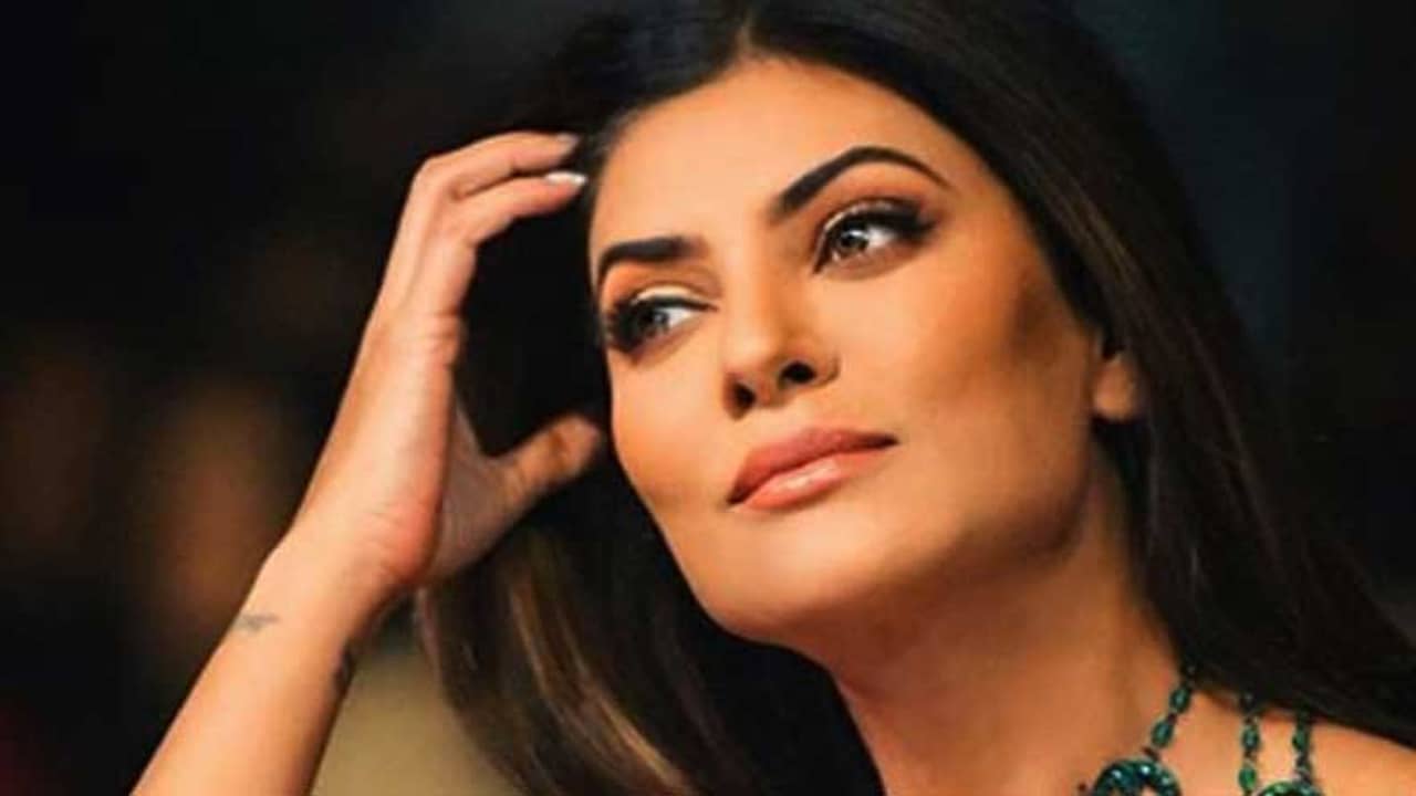 ‘আরিয়া’র পর পারিশ্রমিক বাড়ানোয় কাজ পেতে সমস্যা সুস্মিতার?